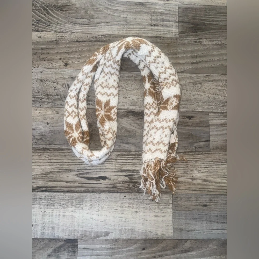 Scarf - Picture 1 of 1